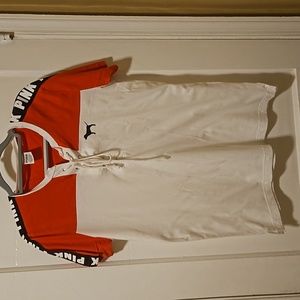 💖5/15.00 BLACK FRIDAY  SALE  PINK V.S. Tshirt